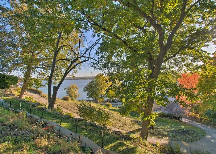 Watch The Sunrise At Quaint Lake-view Casa vacanze Peoria