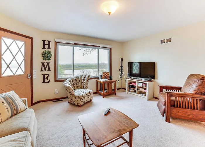 Casa vacanze Watch The Sunrise At Quaint Lake-view Peoria